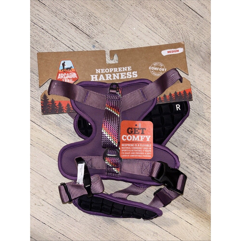 Arcadia Trail Dog Harness Size Medium NWT